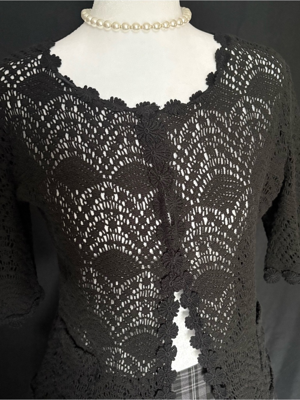 Intimissimi vintage Black Crochet Lace Open Cardigan